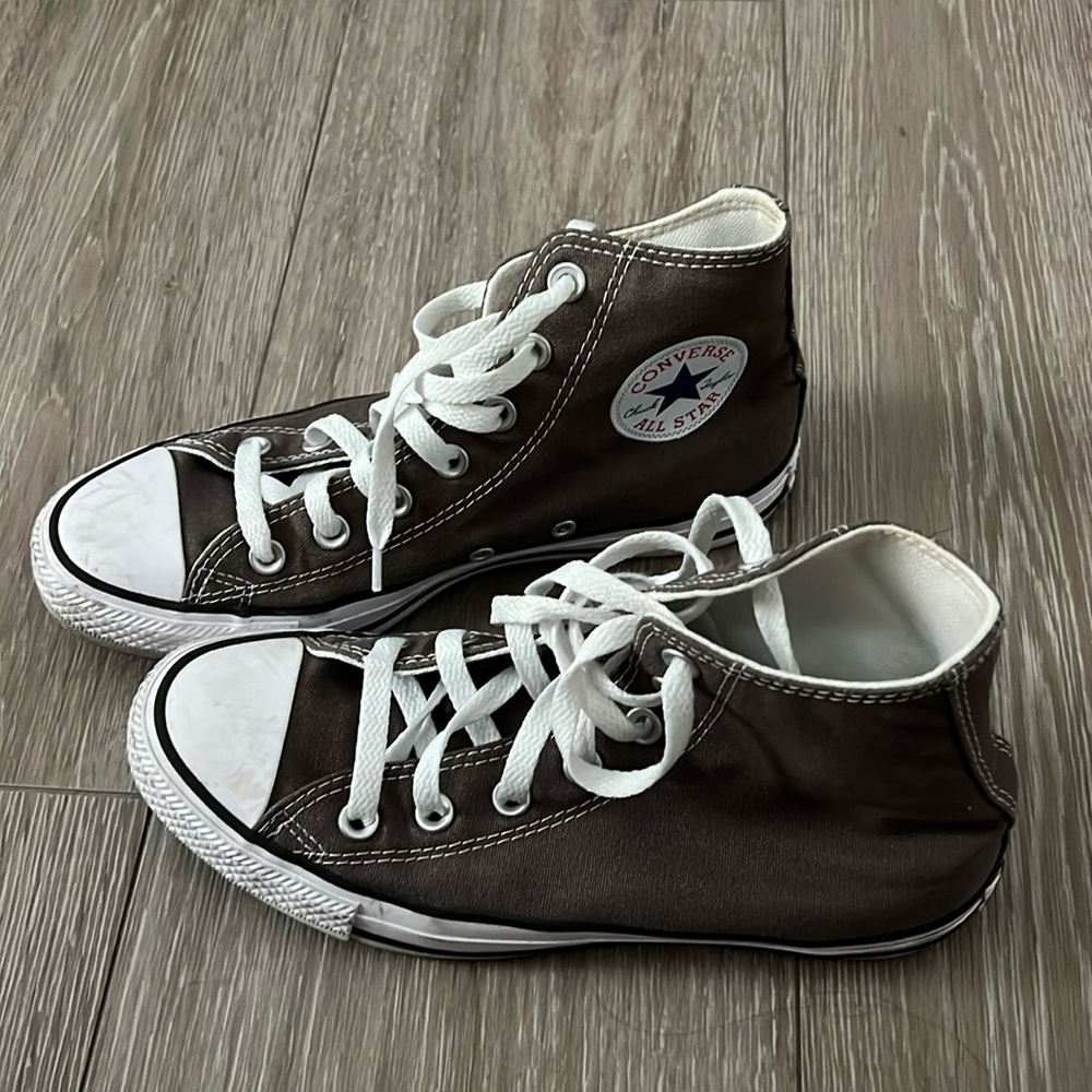 Converse high tops grey-brown size 7